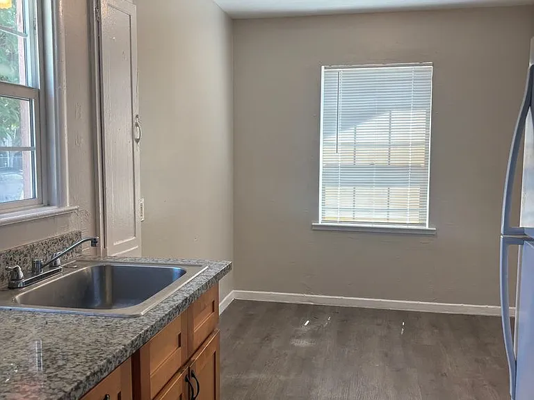 1817 Stowe Ave — Photo 2