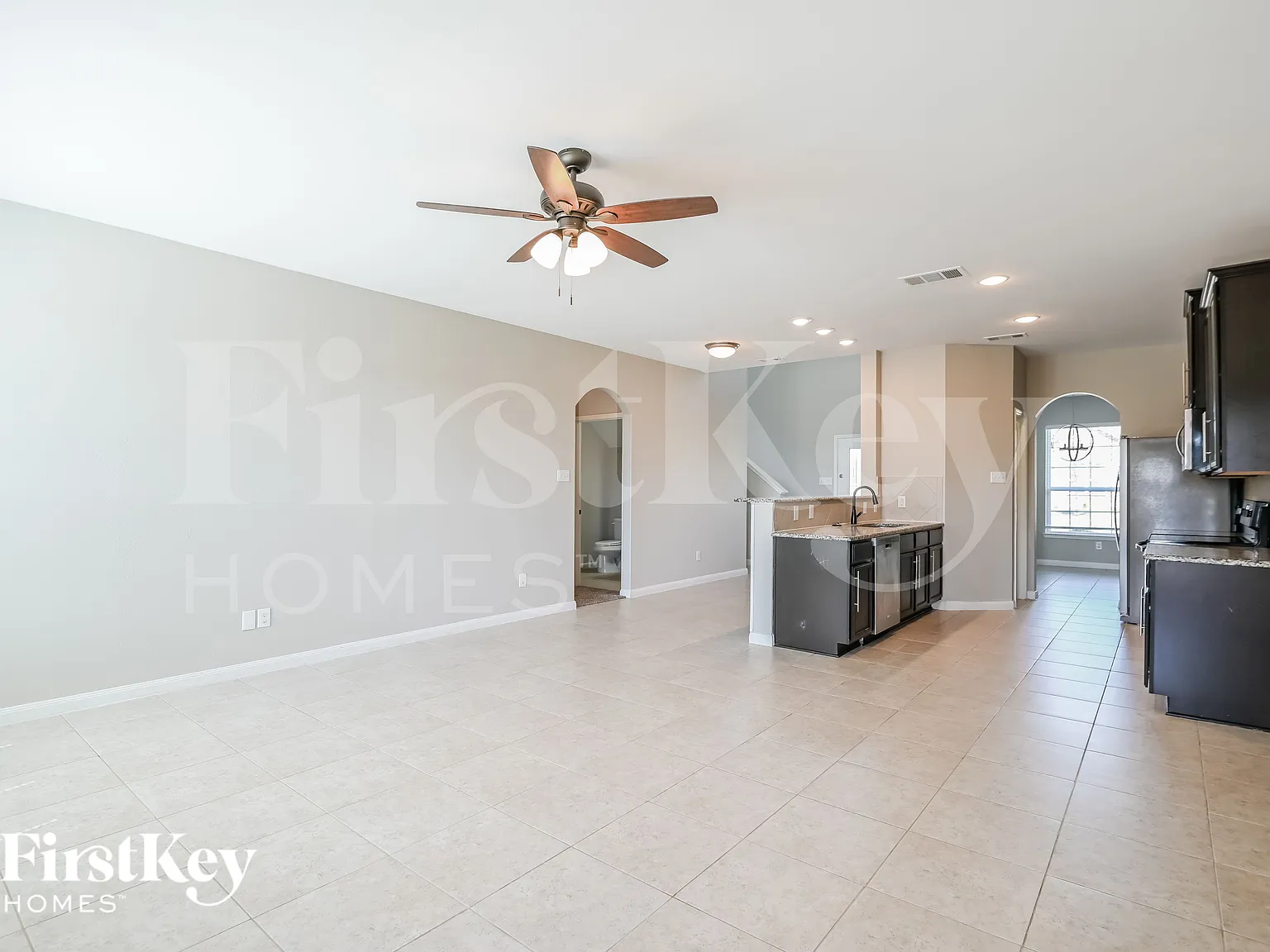 4 bed, 2.0 bath, 2312 sqft, $2,630 — Photo 3