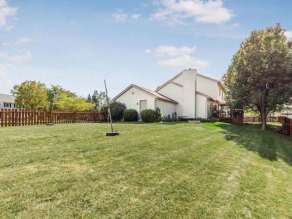 3rd image of 13535 Sudbury Dr NW