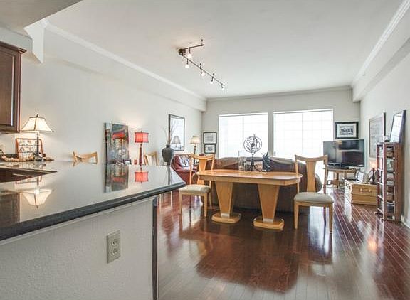 2nd image of 3225 Turtle Creek Blvd APT 1522
