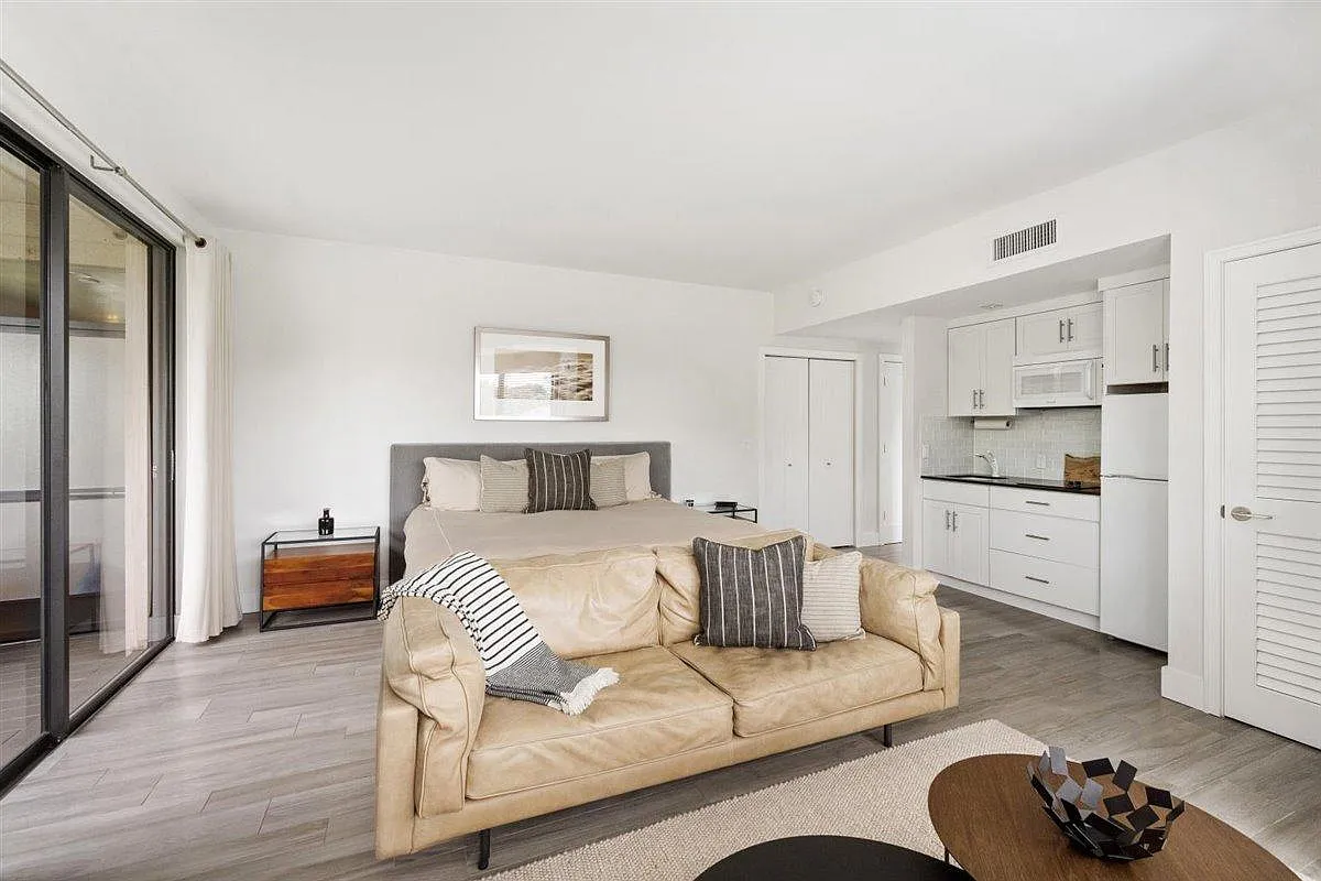 1 bed, 1.0 bath, 550 sqft, $4,000 — Photo 1