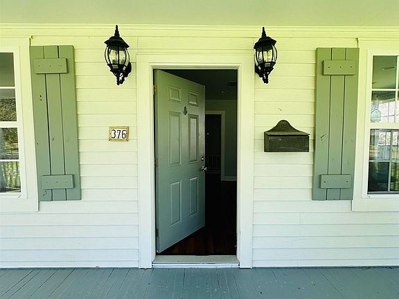 4th image of 376 Croydon Ave