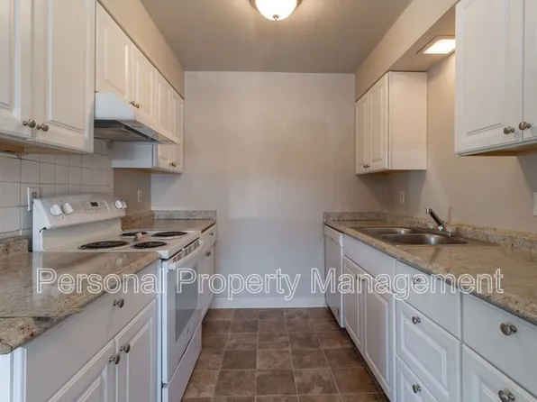 932 NE 86th St, Vancouver, WA 98665