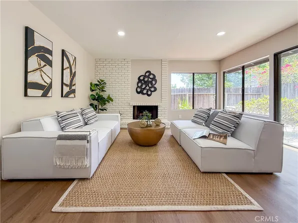 1034 E Romney Dr, Diamond Bar, CA 91789