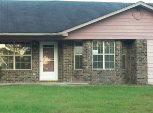 33 Myron Magnum Cir NE, Hinesville, GA 31313