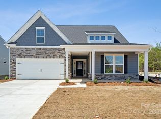 896 Exeter Dr, Sherrills Ford, NC 28673