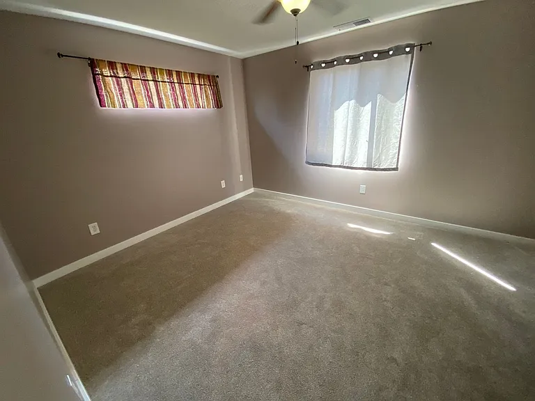 2413 Mountain Ter — Photo 10