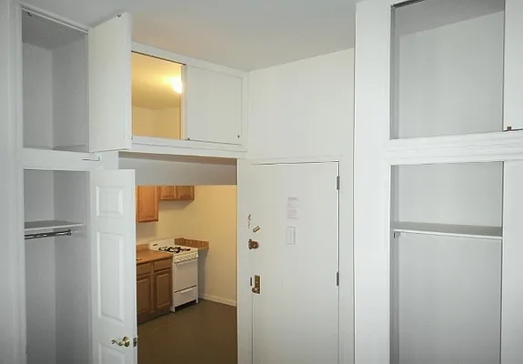 Rented by Balass Ralph, LREB | media 38