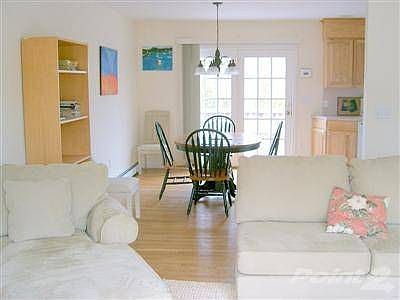 Dinning area with french door to the deck.