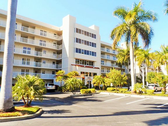 2nd image of 6093 Bahia Del Mar Cir APT 577