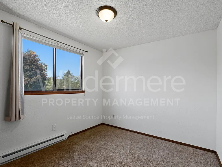13208 E Skyview Ave — Photo 15