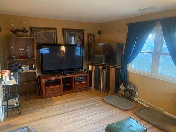 2nd image of 3015 E Ave E