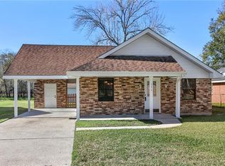 396 Barton Ave, Luling, LA 70070