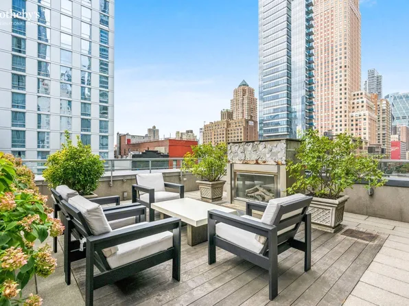 247 West 46th Street image 16 of 19