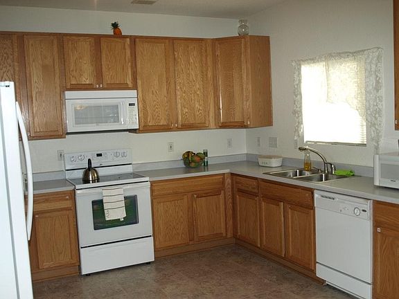 Kitchen Includes all Appliances