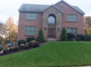 101 Ontario Ct, Gibsonia, PA 15044