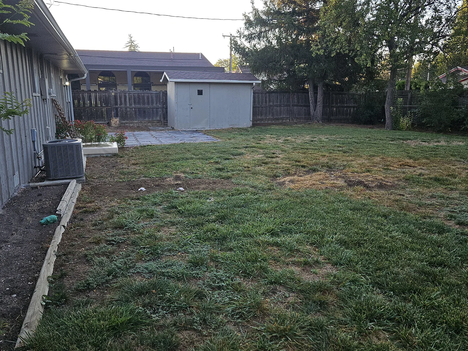 3 bed, 1300 sqft, $2,000 — Photo 2