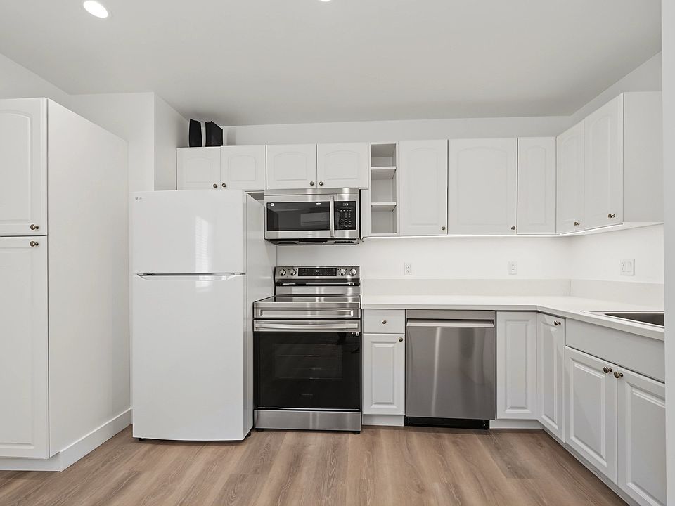 1st image of 545 W Shenandoah St #B