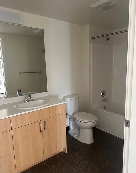 Nichols Court Apartments — Photo 33
