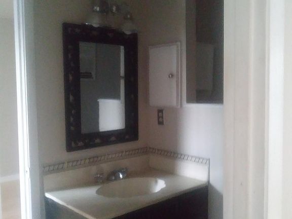 4th image of 1337 Cypress Dr