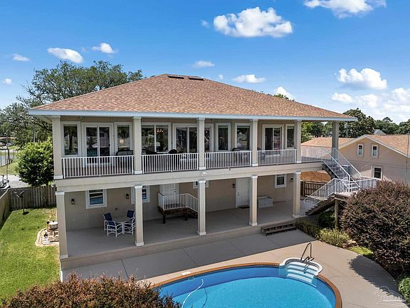 2nd image of 946 Gondolier Blvd