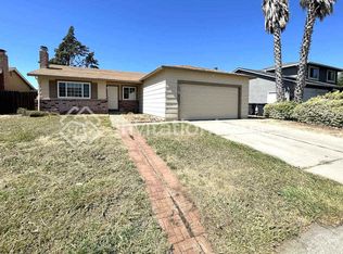 518 Trumpeter Dr, Suisun City, CA 94585