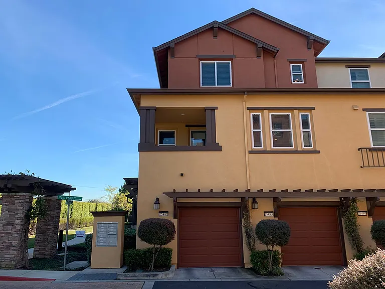 25489 Huntwood Ave — Photo 2