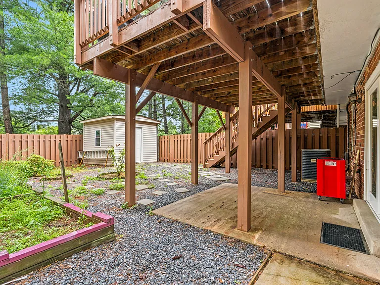 18617 Chickadee Ln — Photo 25