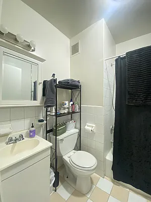 Rented by Bond New York | media 7