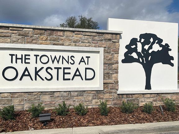 close SR-54 ,US-41,589. I-75.
 5min to Publix ,bank, ups and coffee.
20min to Costco and whole food.
30min to Tampa airport and beaches
100min to Orlando Disney!