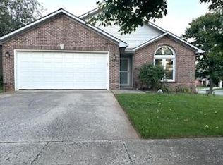 200 Meadow Valley Rd, Lexington, KY 40511