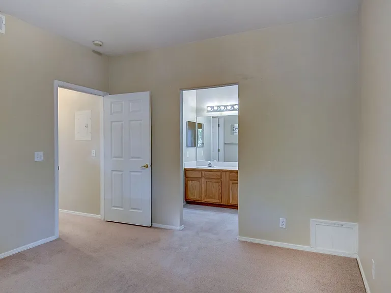 3855 Strawberry Field Grv #D — Photo 16