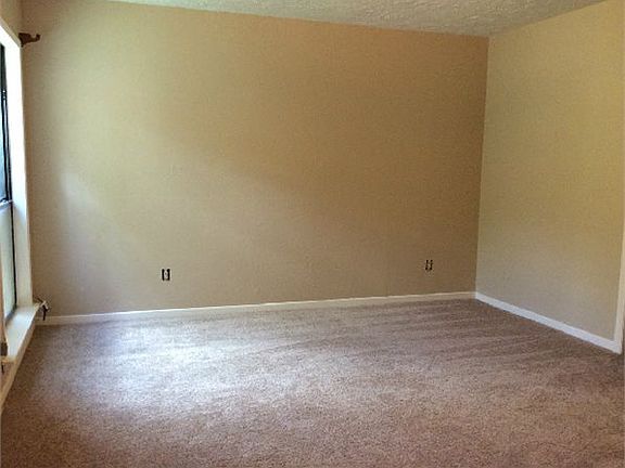 3rd image of 1132 County Road 227