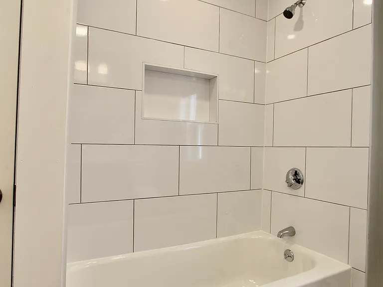 40 Sheridan St #1L — Photo 5