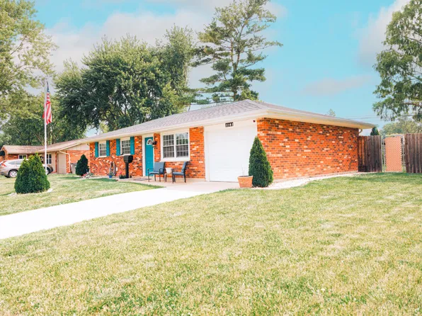 1141 Lee Rd, Troy, OH 45373