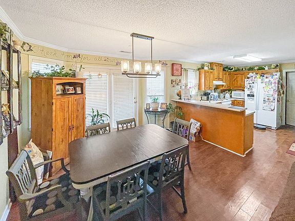 4th image of 110 Dewberry Dr