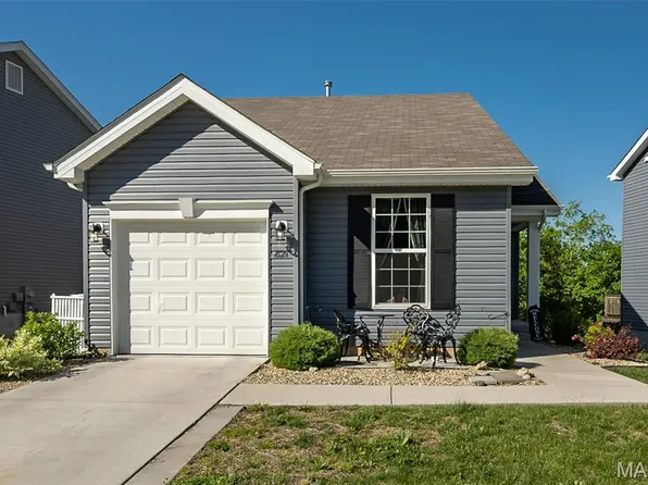 821 Black Bear Dr, House Springs, MO 63051