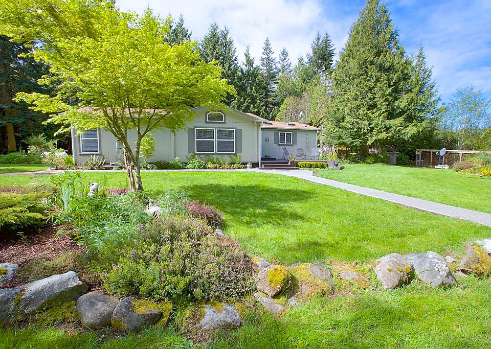 1st image of 410 Saddle Dr
