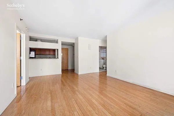 Rented by Sotheby's International Realty | media 20