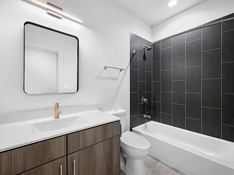 27 W Park Blvd #306 — Photo 5