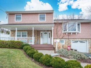 36 Daniel St, Dover, NJ 07801