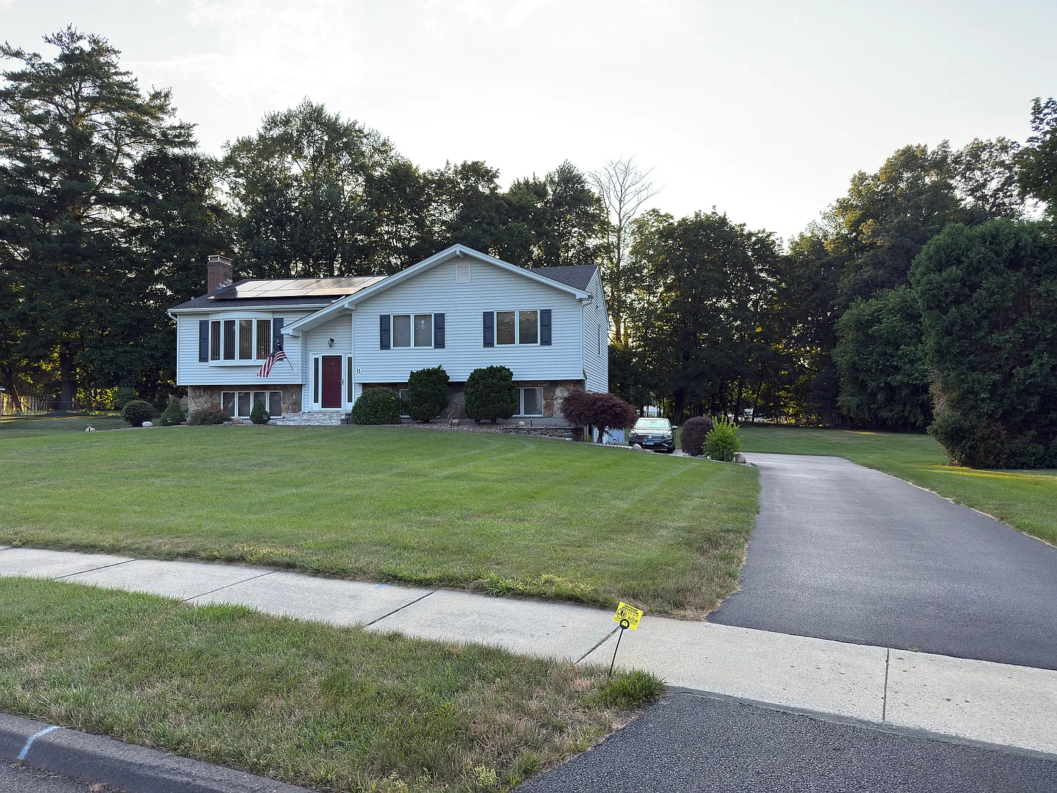 3 bed, 1768 sqft, $1,200 — Photo 3