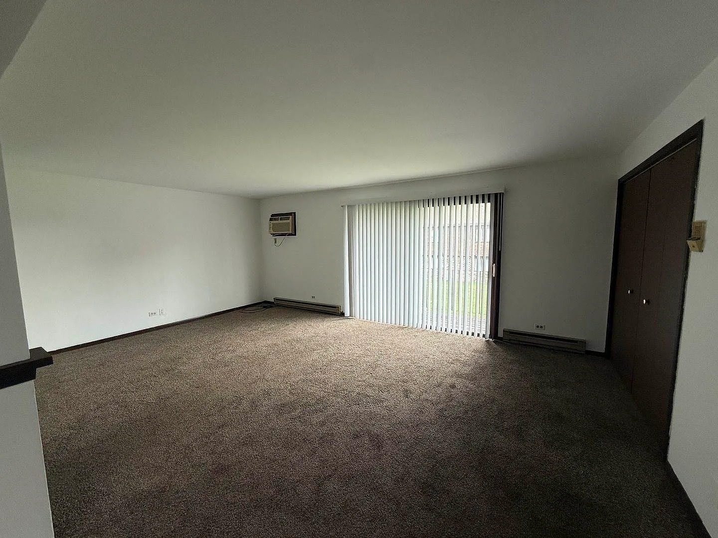 2 bed, 1000 sqft, $1,650 — Photo 4