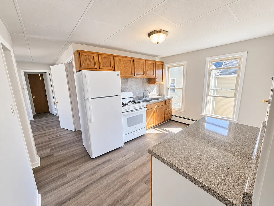 146 W Dorrance St #2R