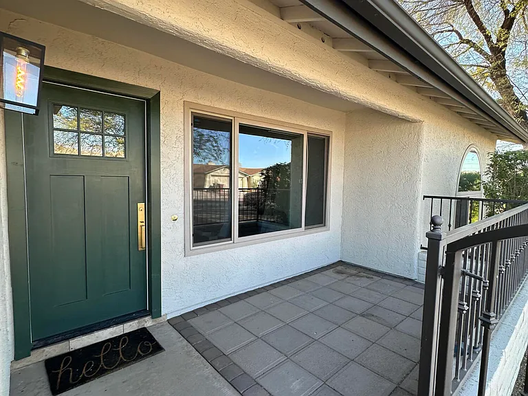 10645 E Mercer Ln — Photo 5