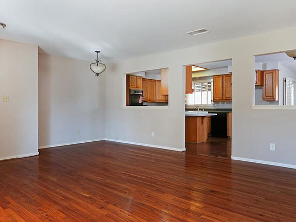 5th image of 346 Tulane Ave