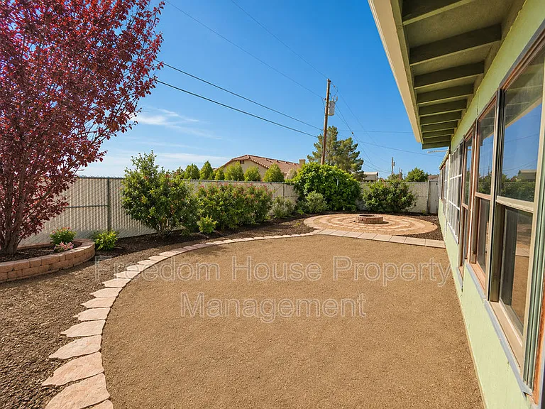 3066 Mount Charleston Dr — Photo 46