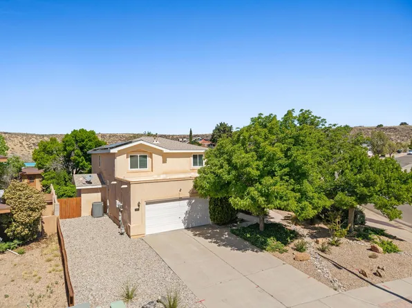 7455 Carson Trl NW, Albuquerque, NM 87120