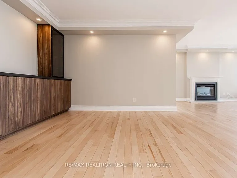 1 Palace Pier Ct #3511 — Photo 15
