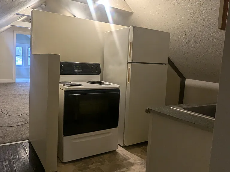 10710 Florian Ave — Photo 11